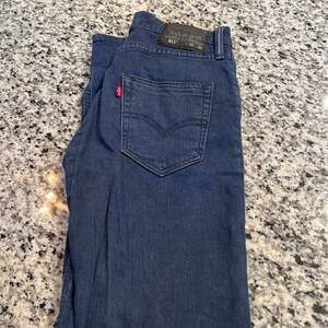 Levi's Men's 559 Relaxed Straight Fit Jeans W Dark Wash